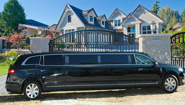 2014 mkt stretch limo